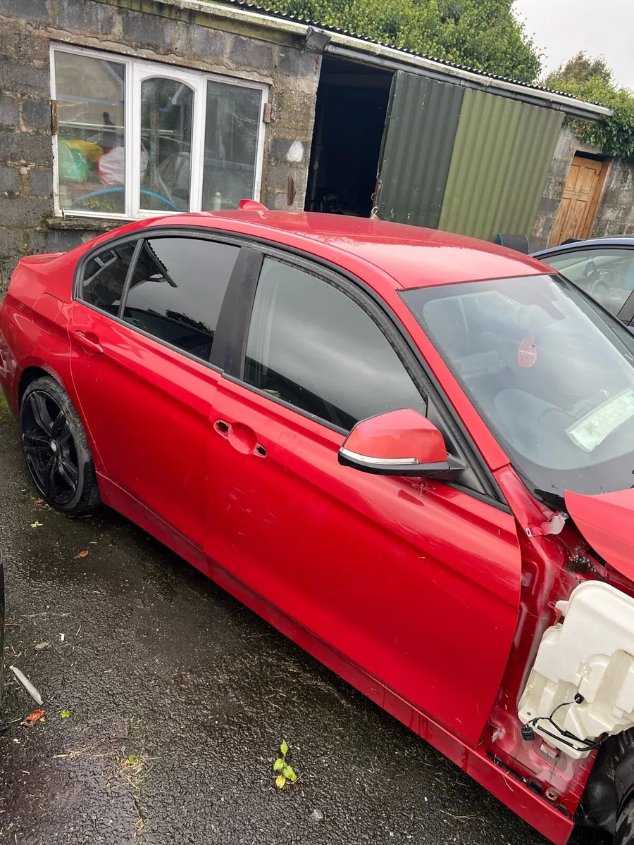 BMW F30 SE Breaking – Loads of Parts Available - Image 1