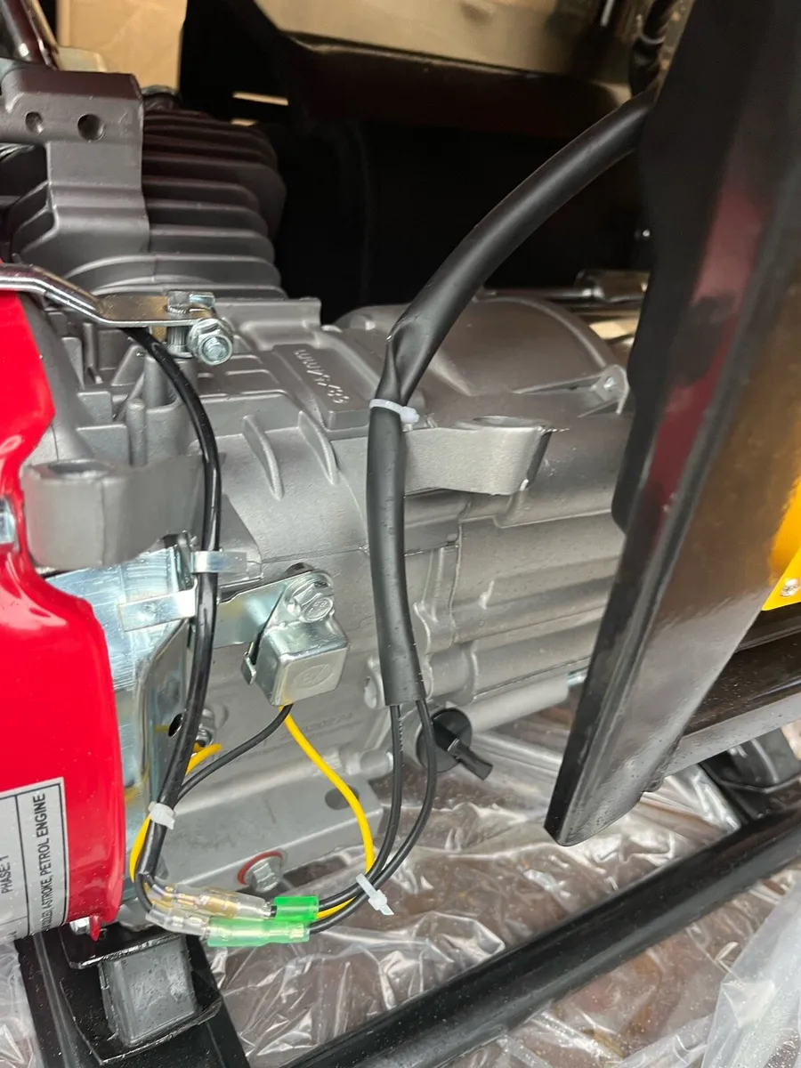 6.5 kva honda genorater - Image 4