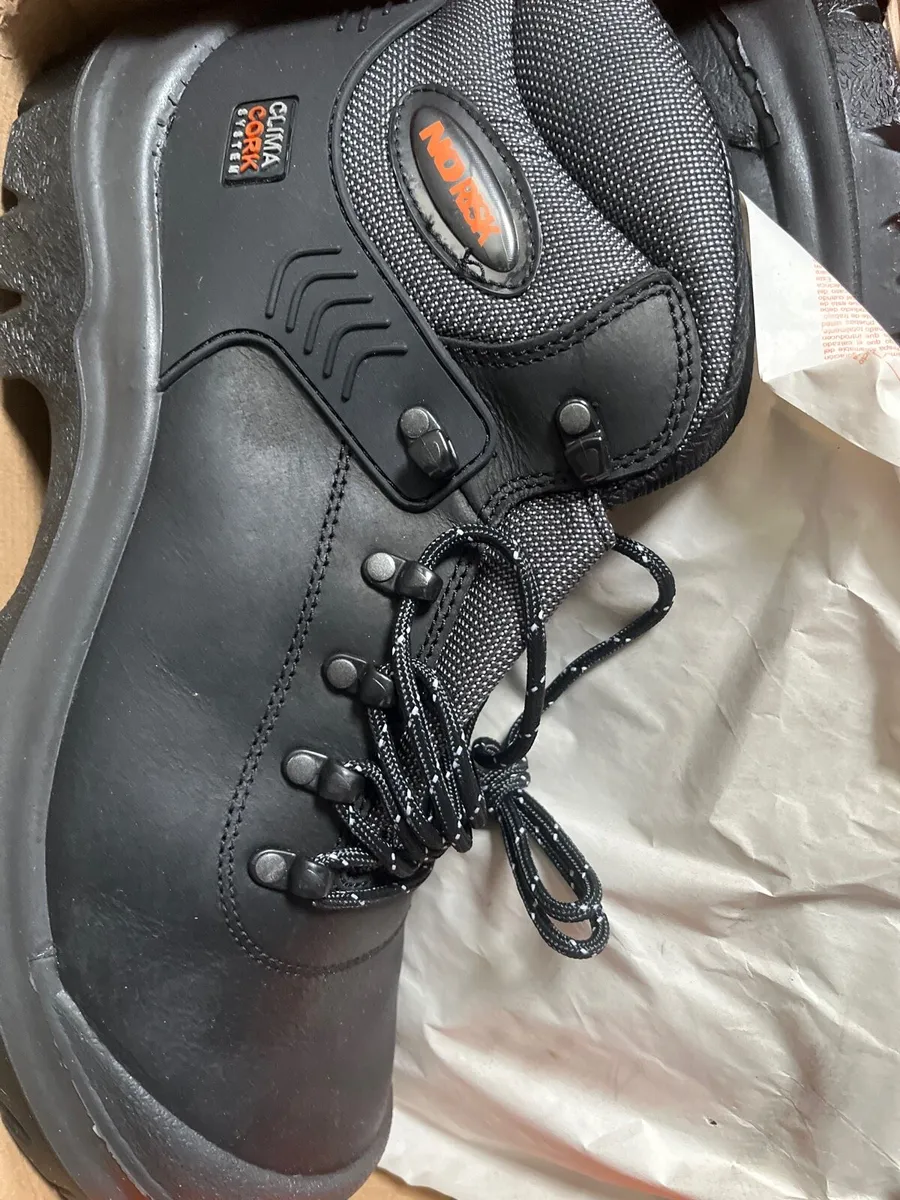 New boots for sale - Image 3