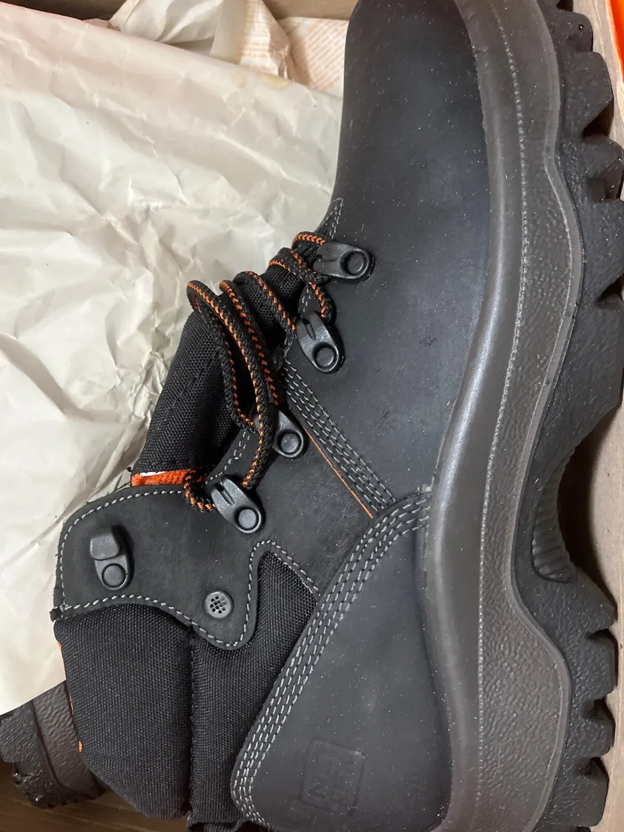 New boots for sale - Image 4