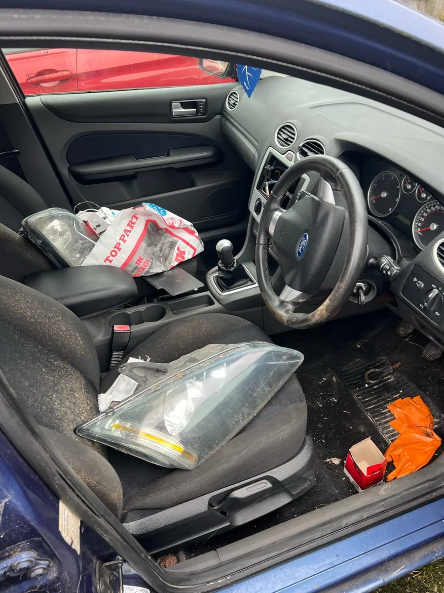 Ford Focus 2008 – 1.6 Diesel – Breaking for Parts - Image 3