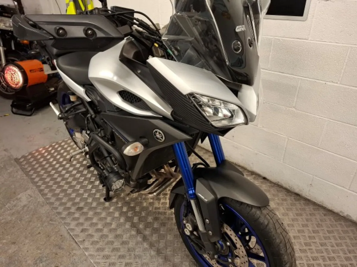 YAMAHA MT09 Tracer 2016 - Image 2