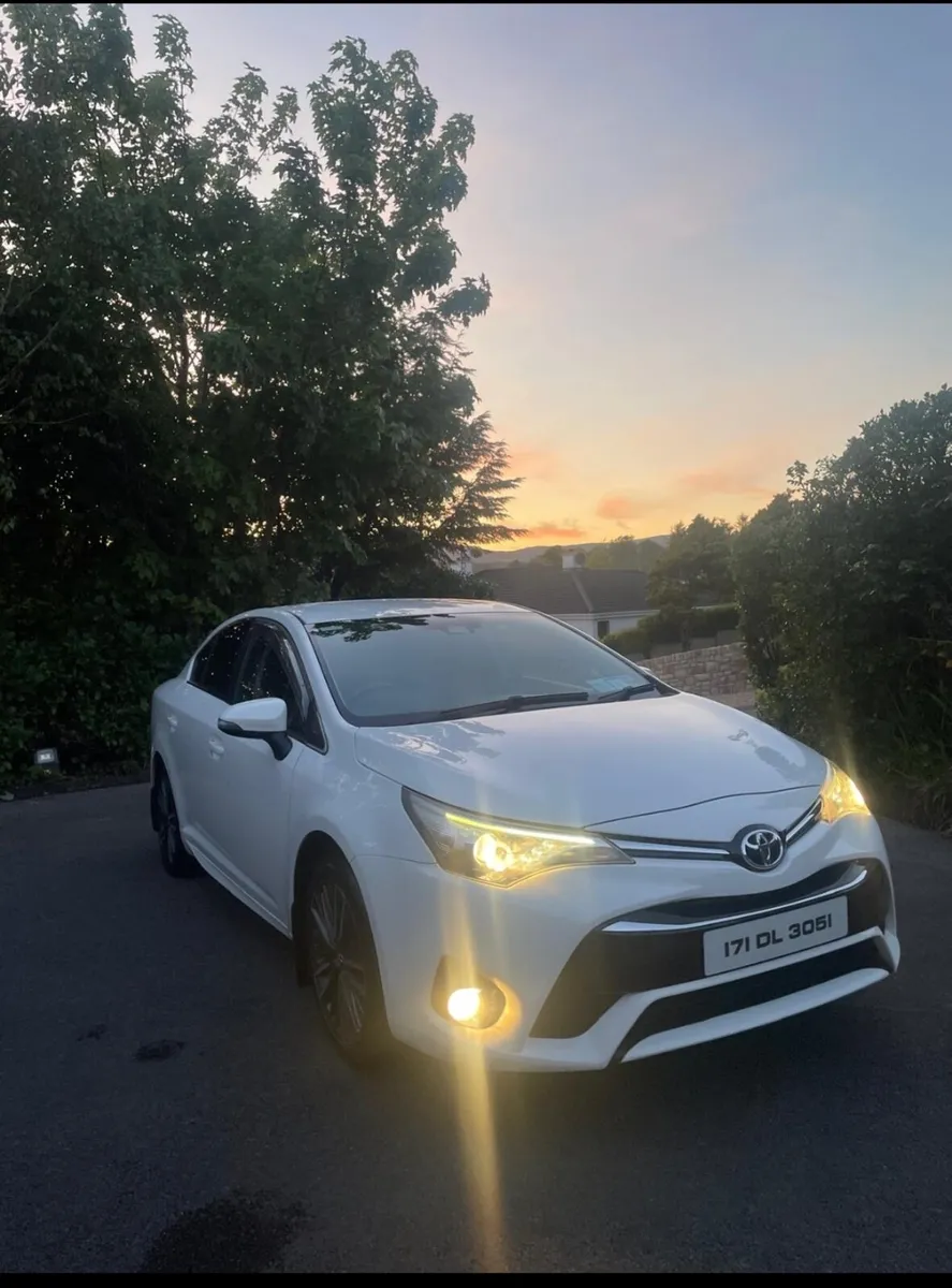 2017 TOYOTA AVENSIS 2.0 D4D - Image 2