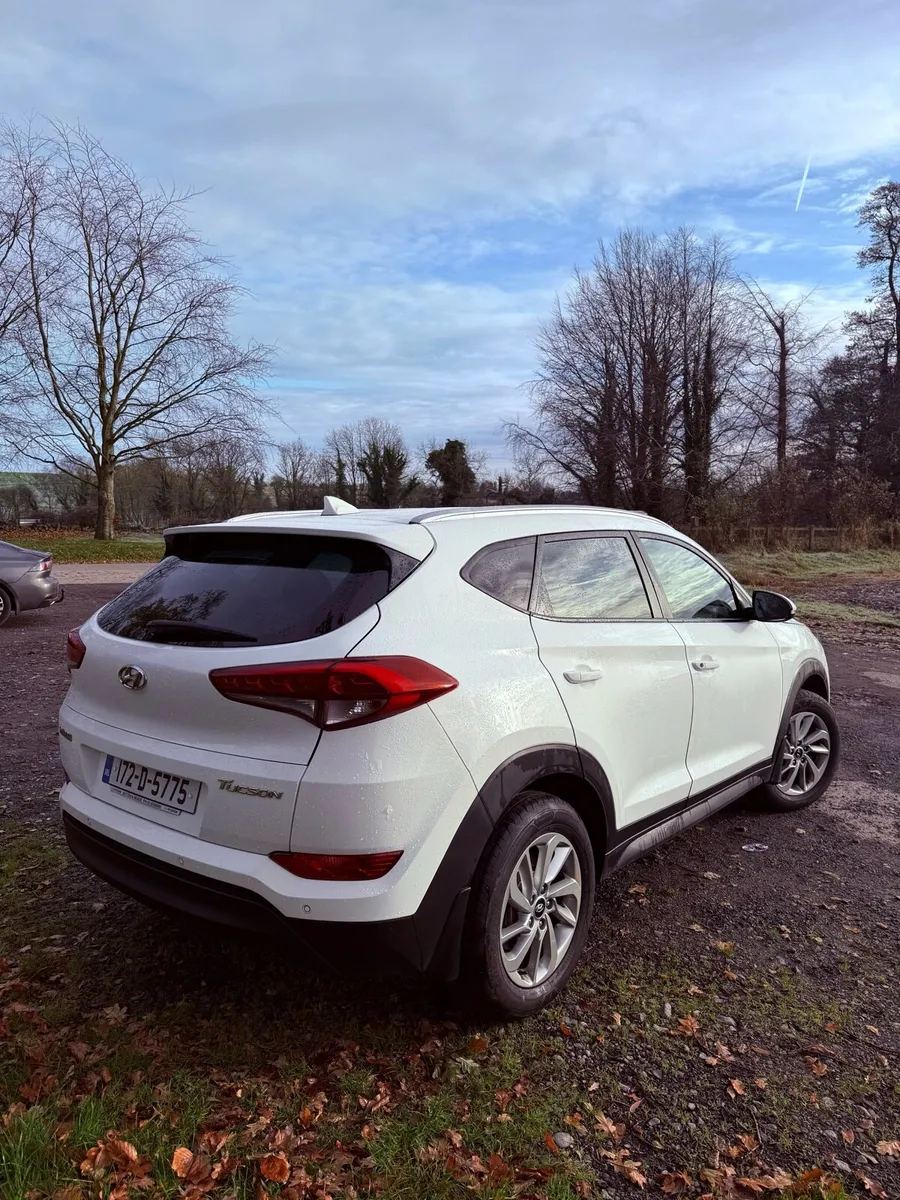 172 Hyundai Tucson 1.7CRDI Executive NCT + TAX - Image 3