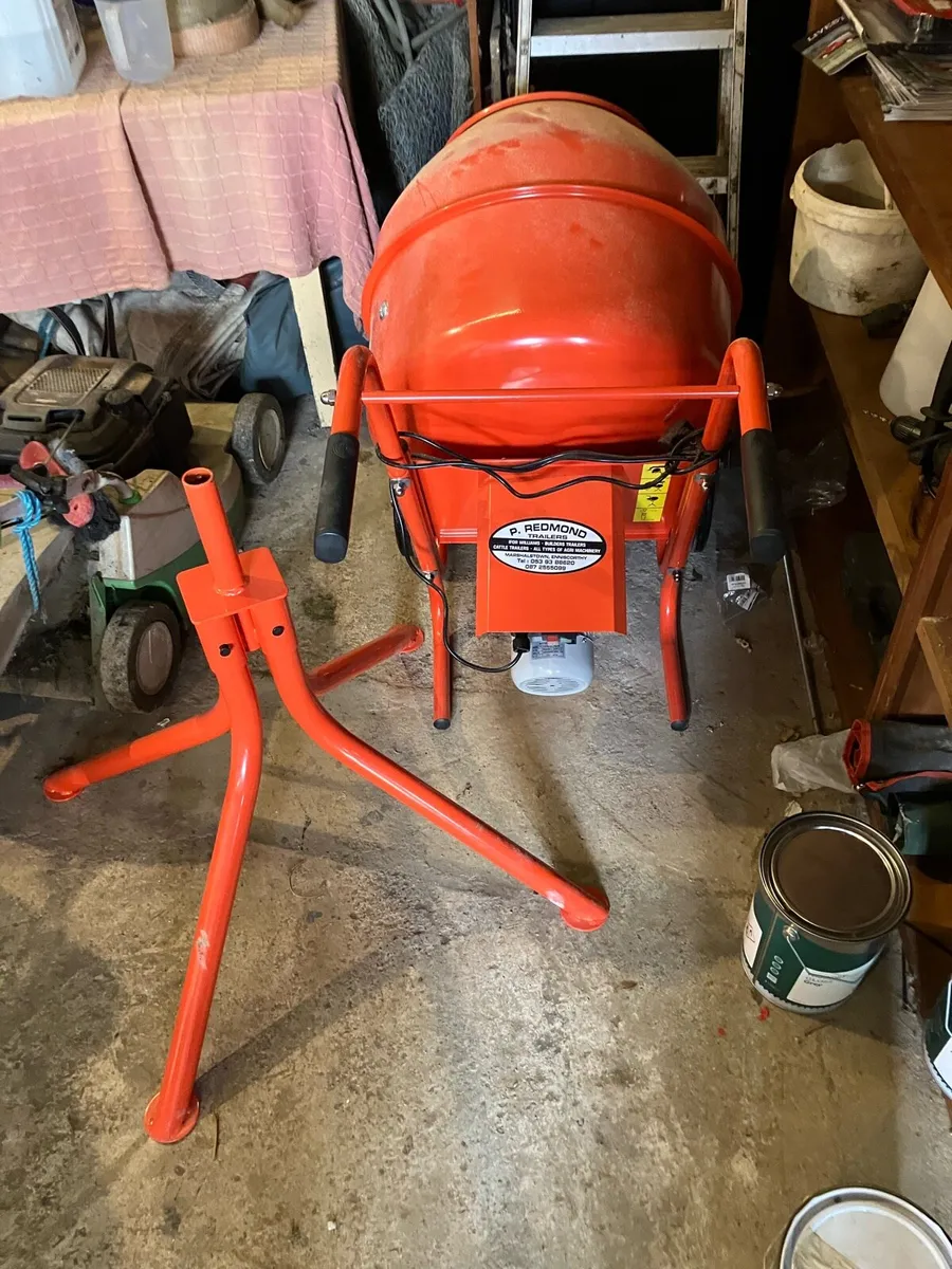 Cement mixers - Image 3