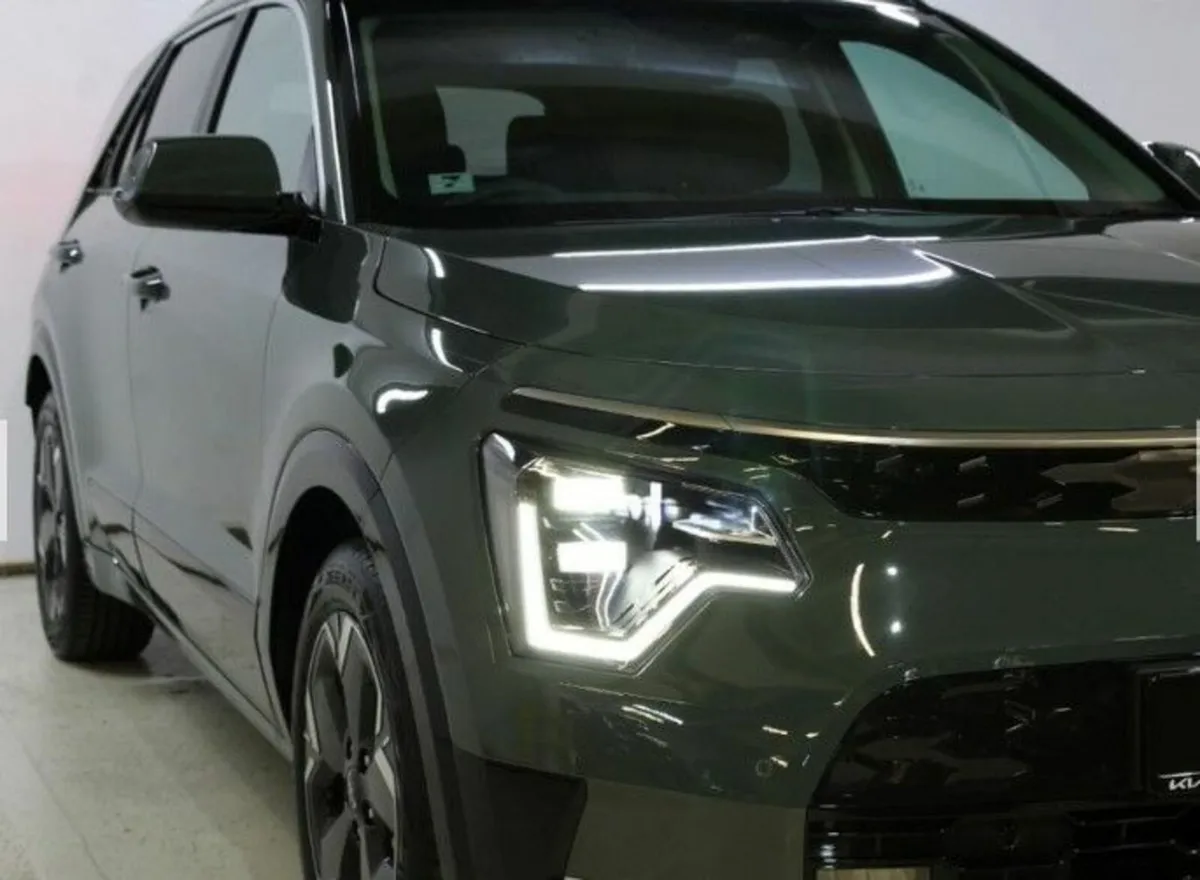 Kia e-Niro, Green, Nov 2022, 64Kw, WLTP 455Km - Image 4