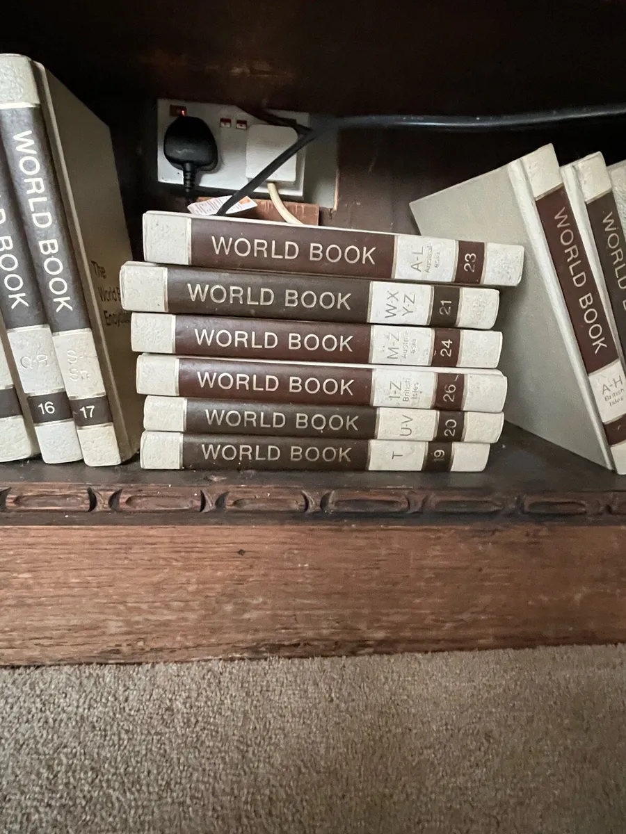 World Book encyclopaedias - Image 2