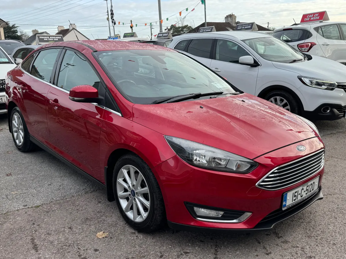 Ford Focus Titanium low mileage - Image 2