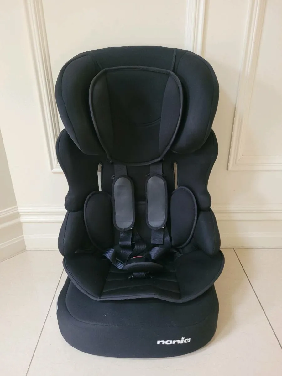 Child Car Seat - Image 1