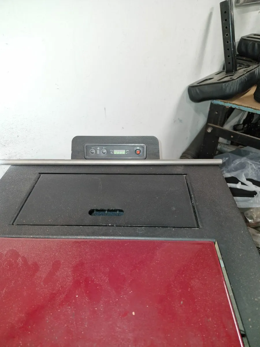 Wood pellet stove - Image 3
