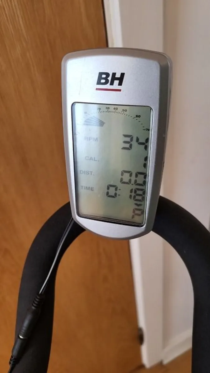 BH Fitness SB2.6 Spin Bike - Image 2