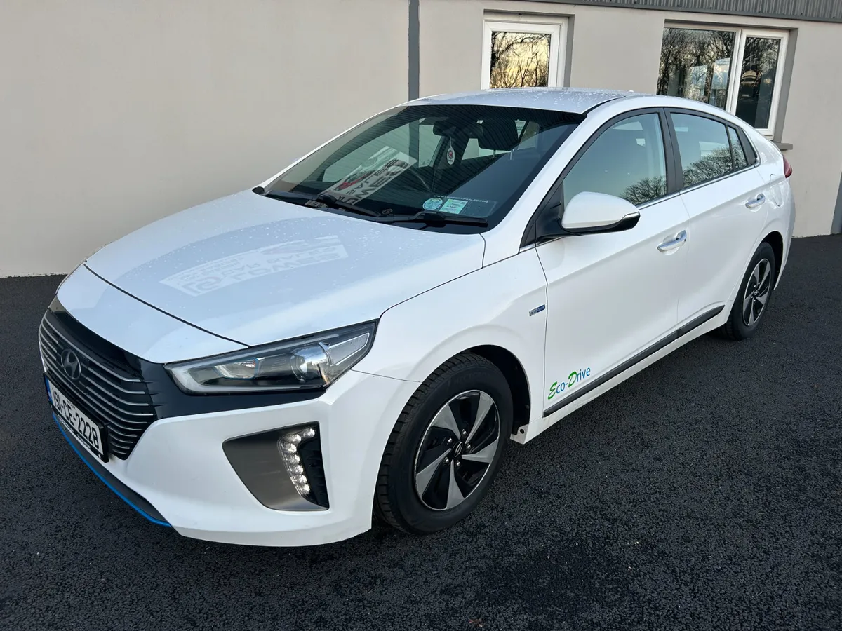 191 Hyundai IONIQ 1.6 GDI Premium Hybrid Auto - Image 2