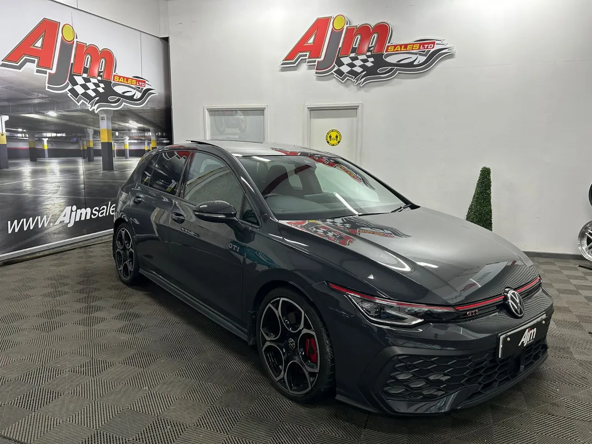Volkswagen Golf GTI Dynamic DSG 2024 - Image 1