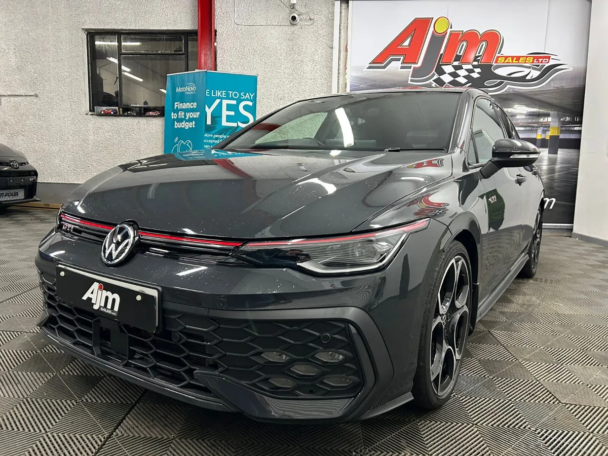 Volkswagen Golf GTI Dynamic DSG 2024 - Image 3