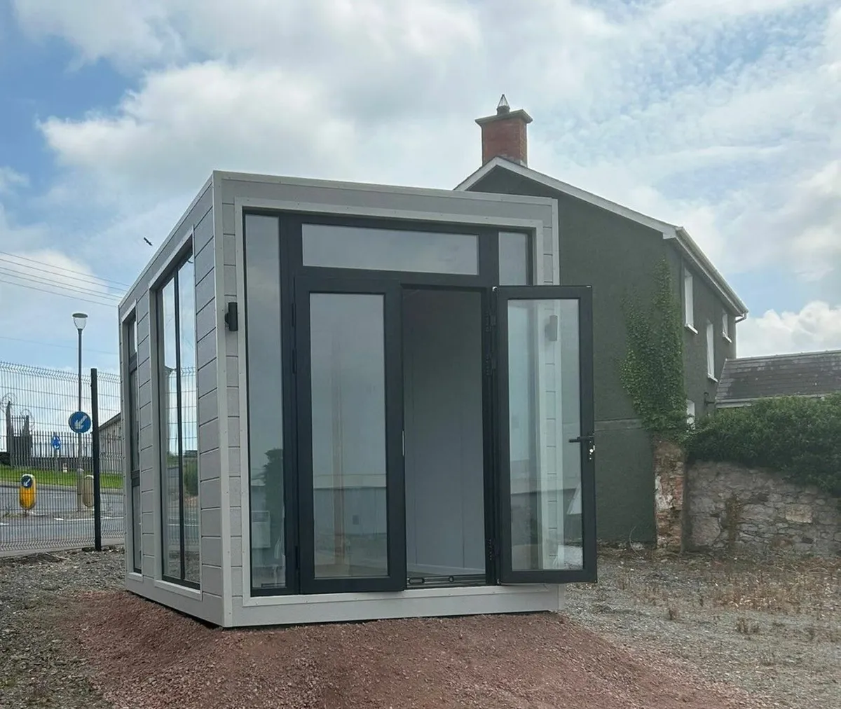 14ft x 8ft Garden Unit - Image 3