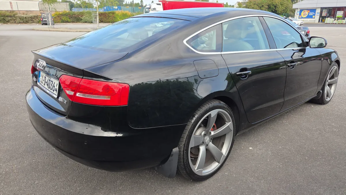 AUDI A5 SPORTBACK / 2011 / 2.0 DIESEL / AUTOMATIC - Image 3