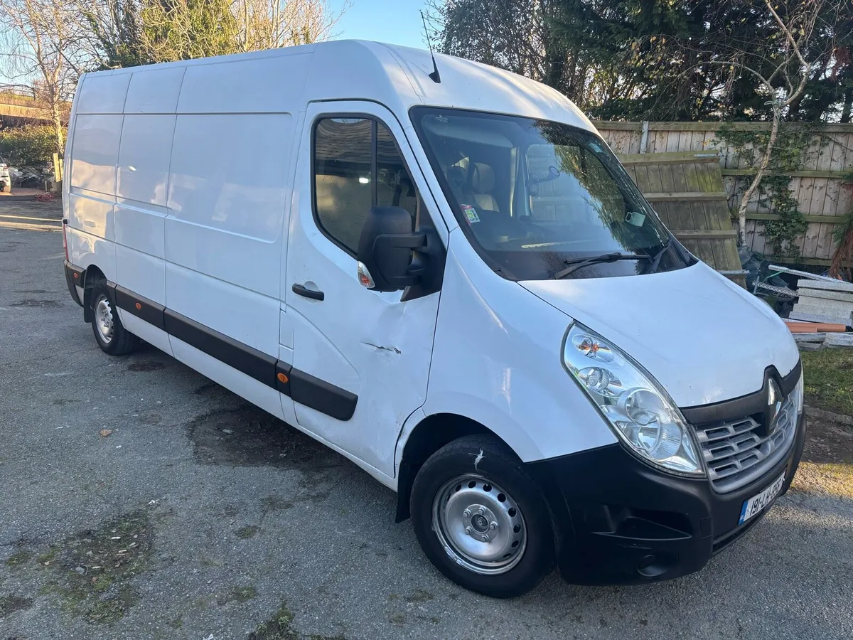 2019 Renault Master - Image 1