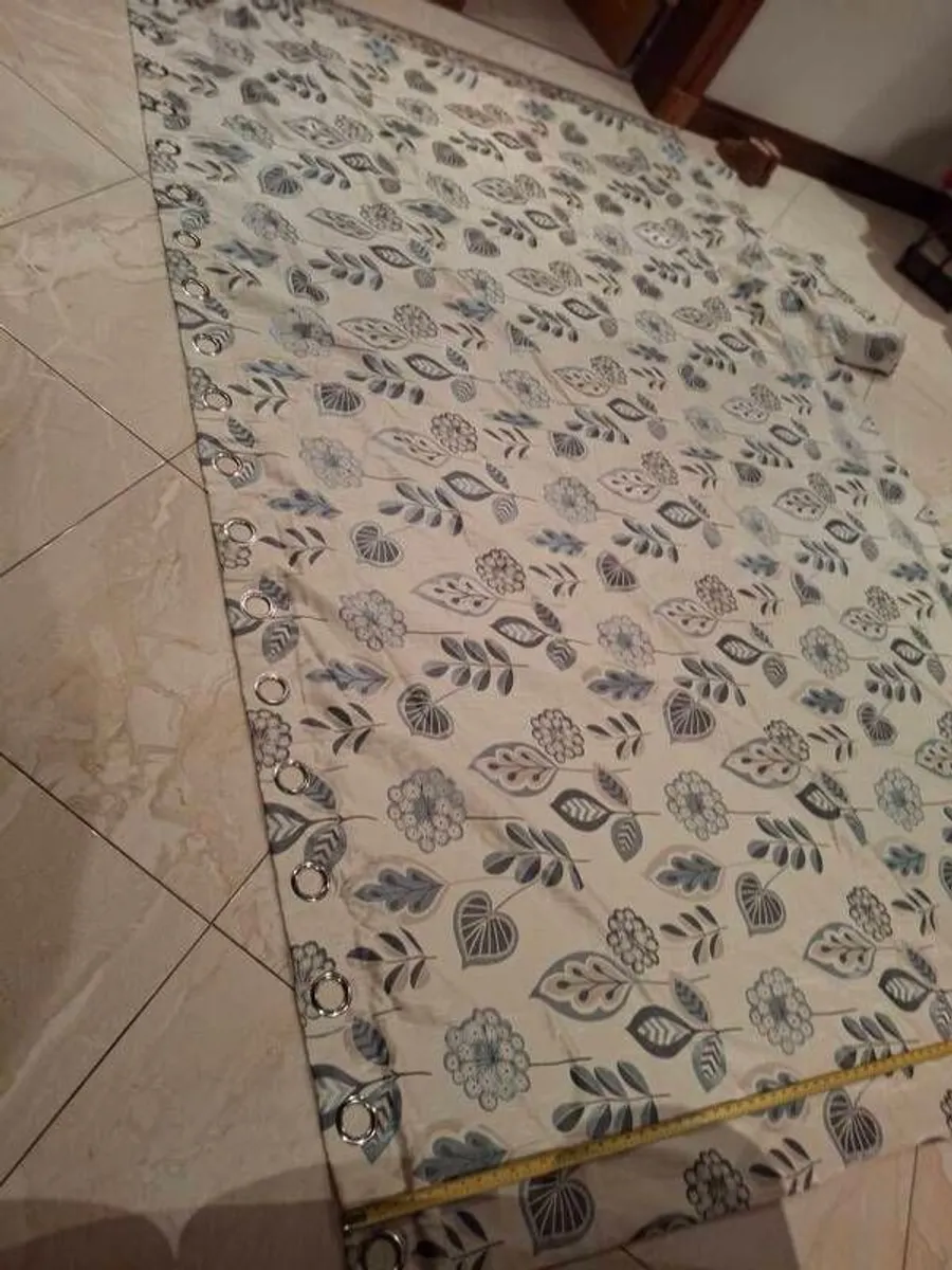 Curtains - Image 1