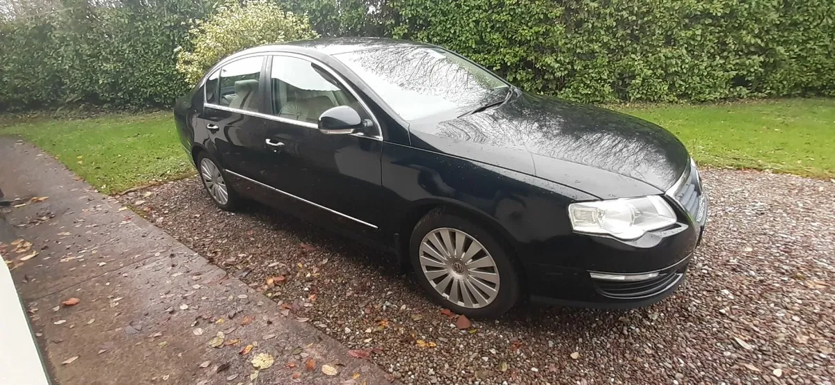 Volkswagen Passat 2010 - Image 3