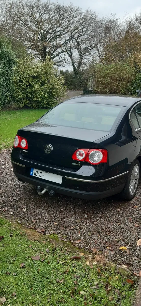 Volkswagen Passat 2010 - Image 4