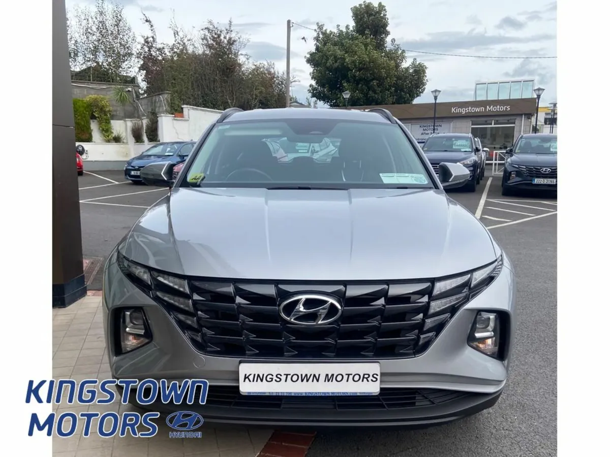 Hyundai Tucson Executive HEV 5DR Auto - Image 2