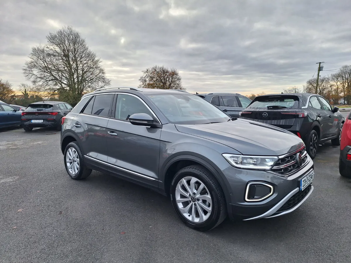 Volkswagen T-Roc 2.0 Tdi Style *Camera/App Connect - Image 1