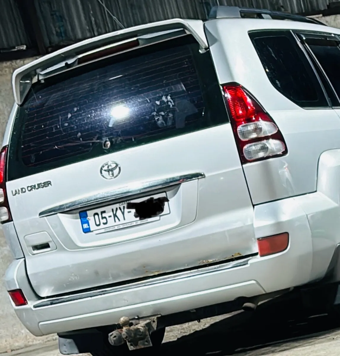 Toyota Landcruiser parts and engine available 2005 - Image 2