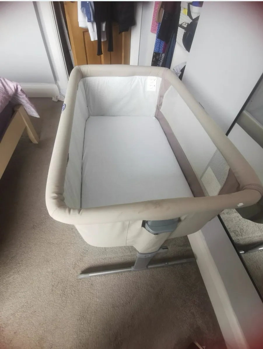Baby cot and baby bouncer - Image 4