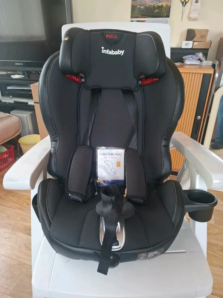 Child car seat - Image 1