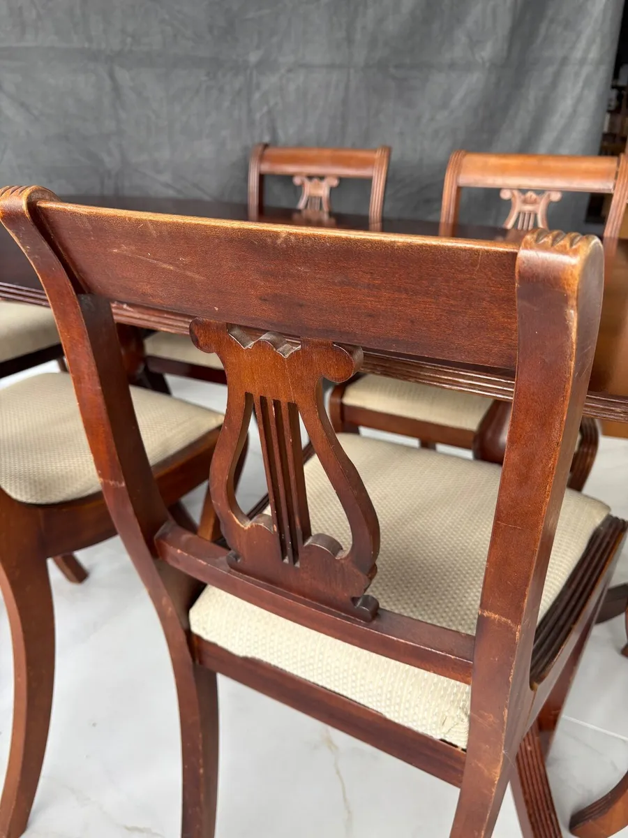 Mahogany D-end dining extendable table & 8 chairs - Image 3