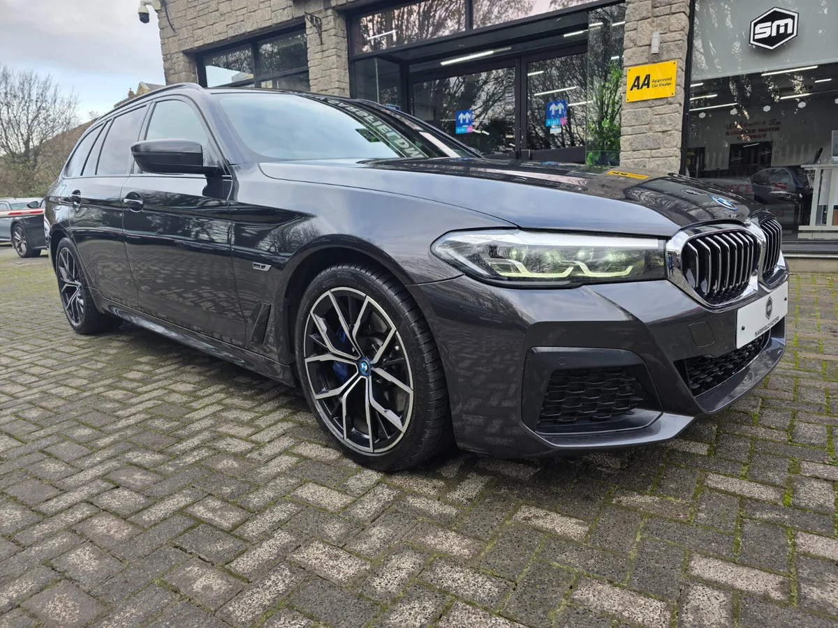 2022 BMW 530E M-SPORT ESTATE AUTO.PAN ROOF. - Image 3