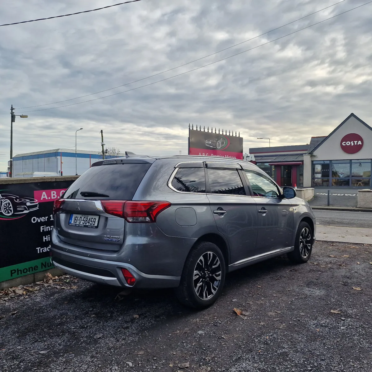 Mitsubishi Outlander 2016 Nct And Tax - Image 2