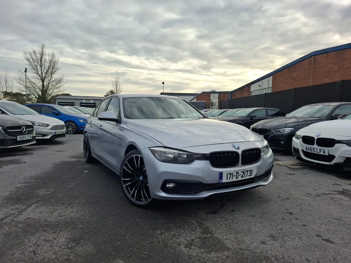 2017 bmw 318 SE automatic - Image 1