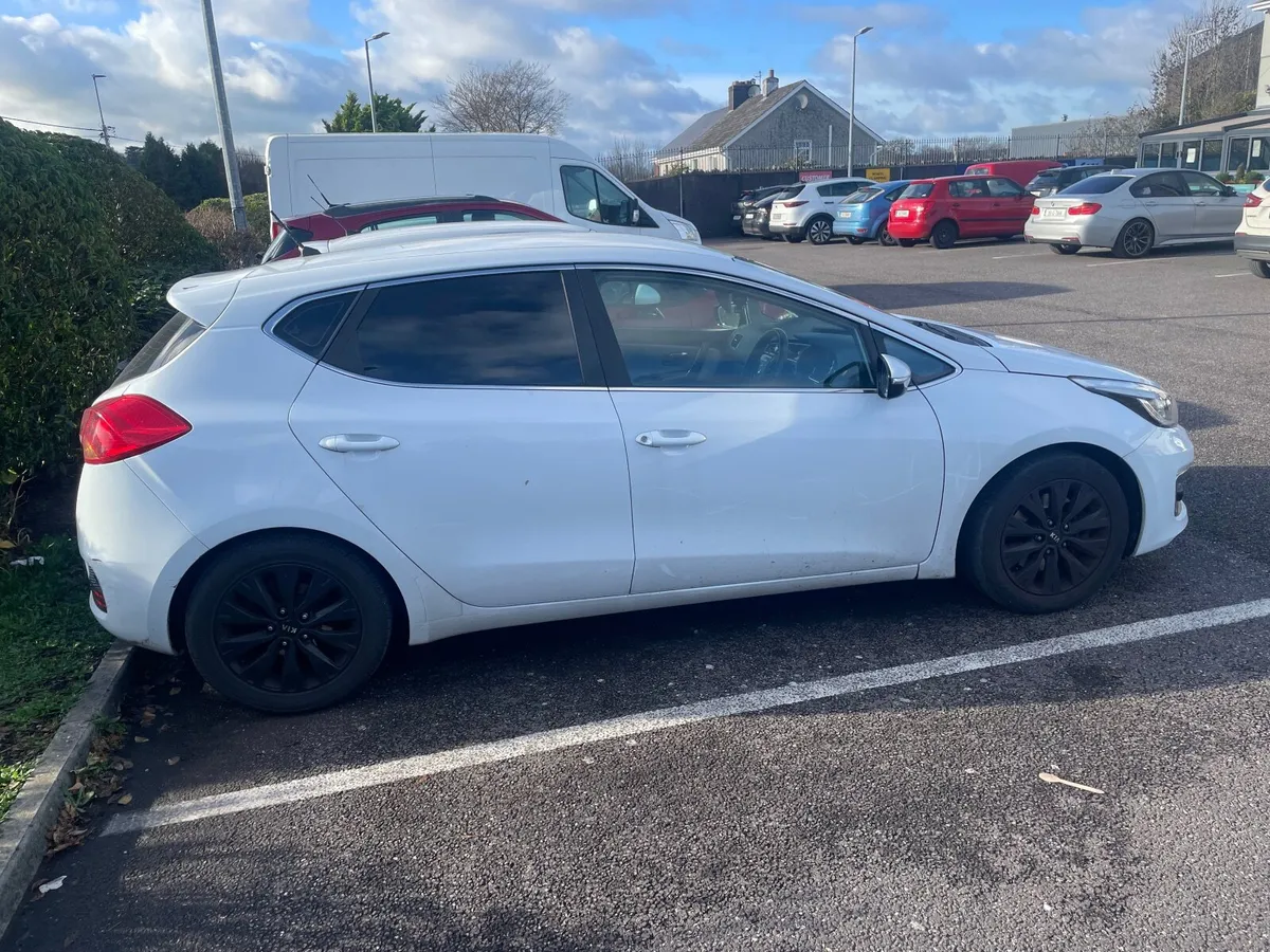 Kia Ceed 2016 - Image 1