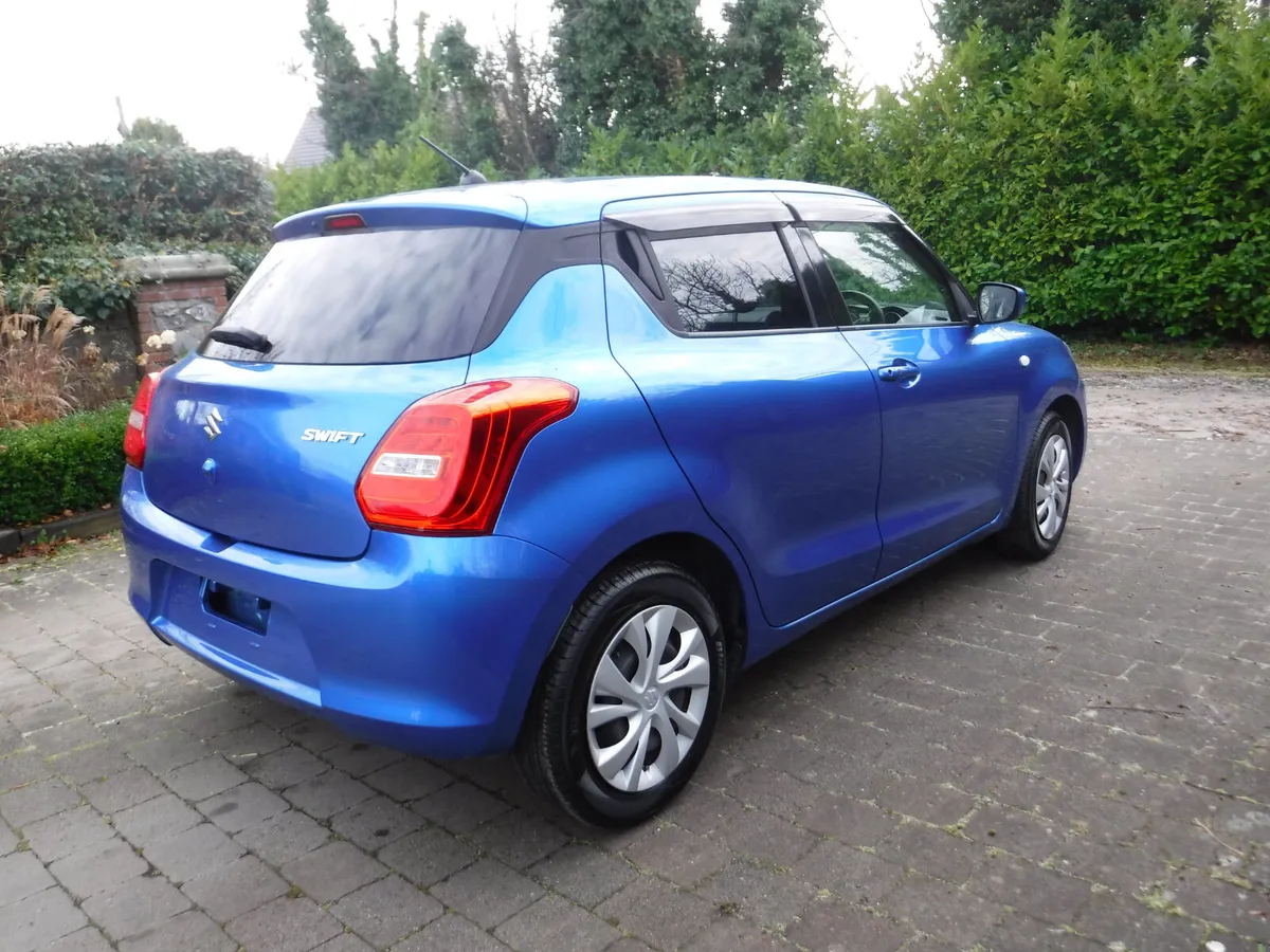SUZUKI SWIFT 1.2 AUTO ANDROID+CARPLAY - Image 3