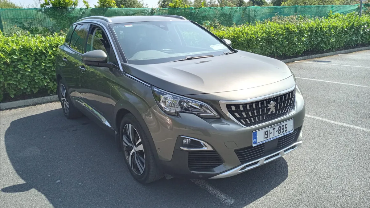 PEUGEOT 3008 / 2019 / 1.5 DIESEL / MANUAL - Image 3
