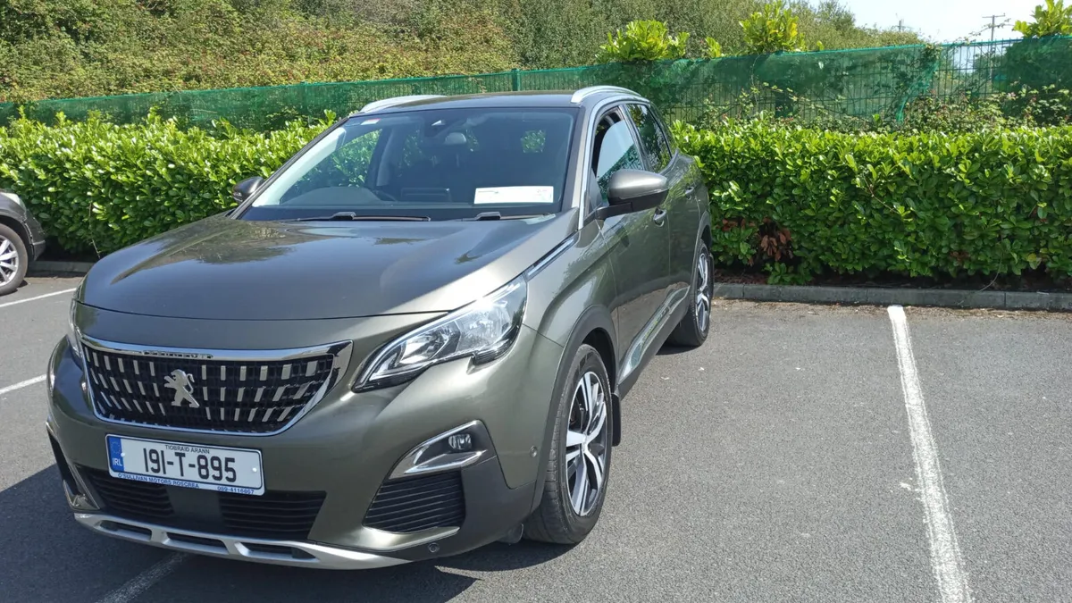 PEUGEOT 3008 / 2019 / 1.5 DIESEL / MANUAL - Image 1