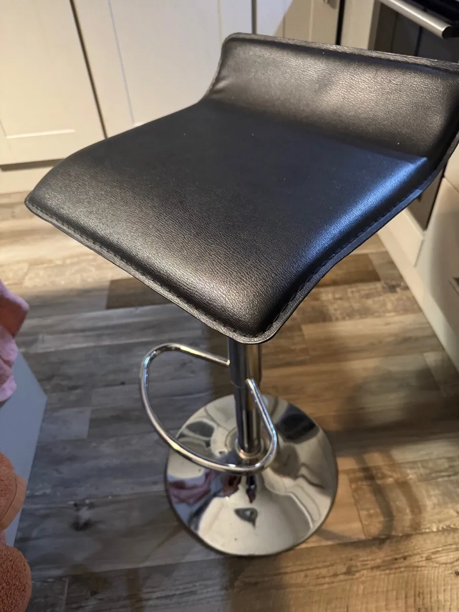 Bar Stools - Black - Image 4