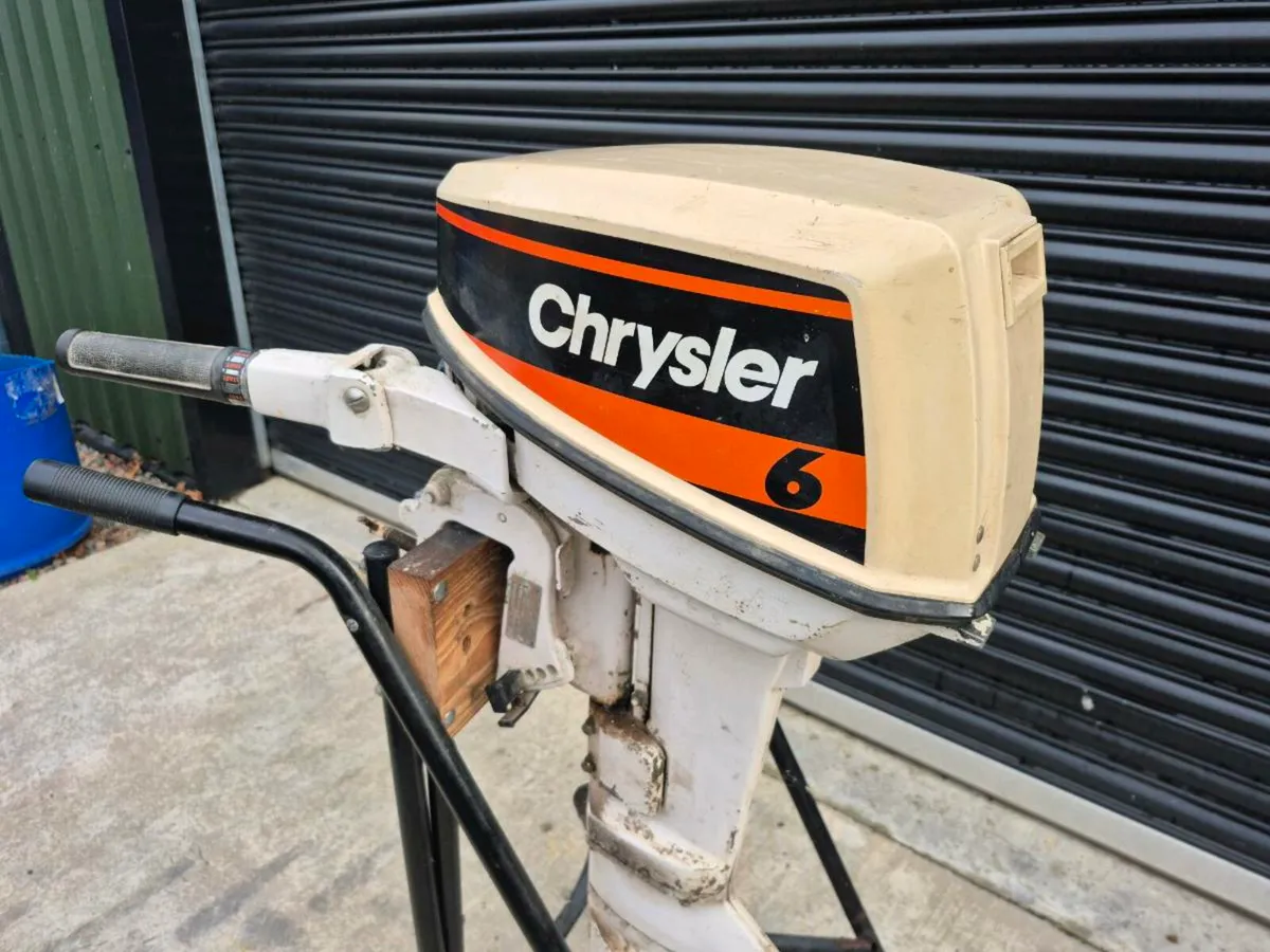 Chrysler 6hp boat outboard motor - Image 2