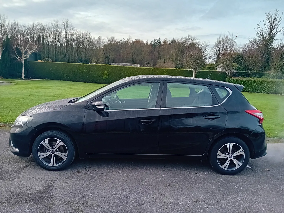 Nissan Pulsar 2015 - Image 2