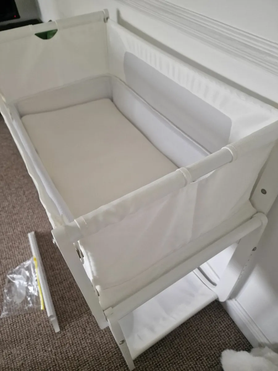 Snuzpod 4 next to me cot crib - Image 3