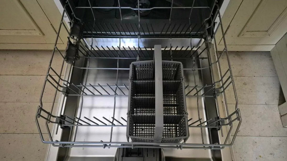 Bosch Series 2 dishwasher - Image 4