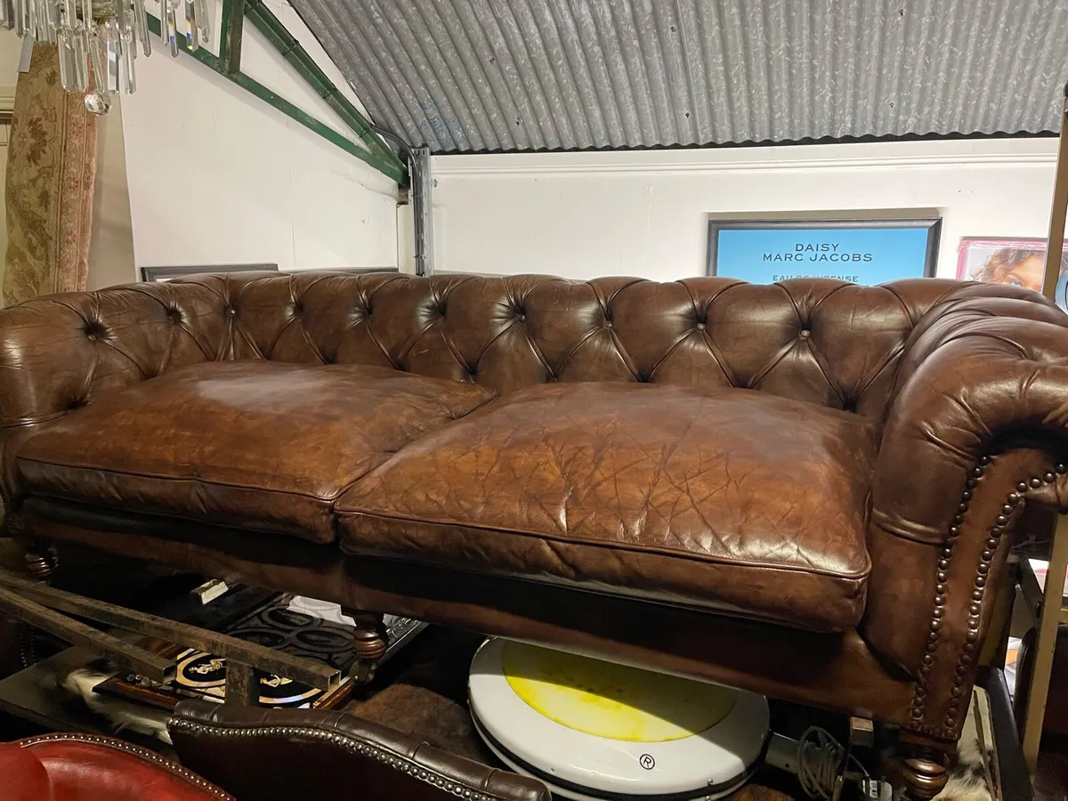 Antique Chesterfield sofa - Image 2