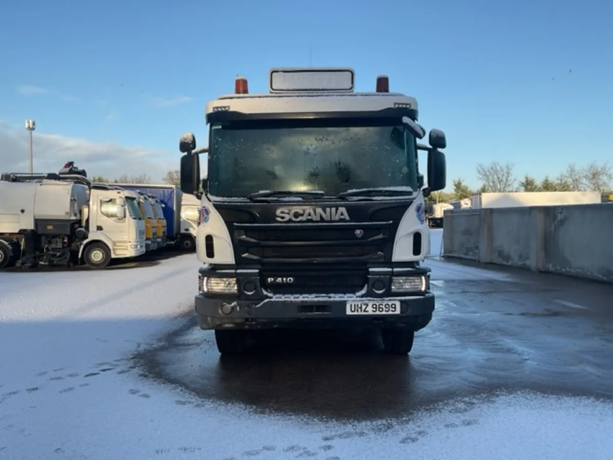 2014 Scania P410 8x4 Steel Tipper - Image 2