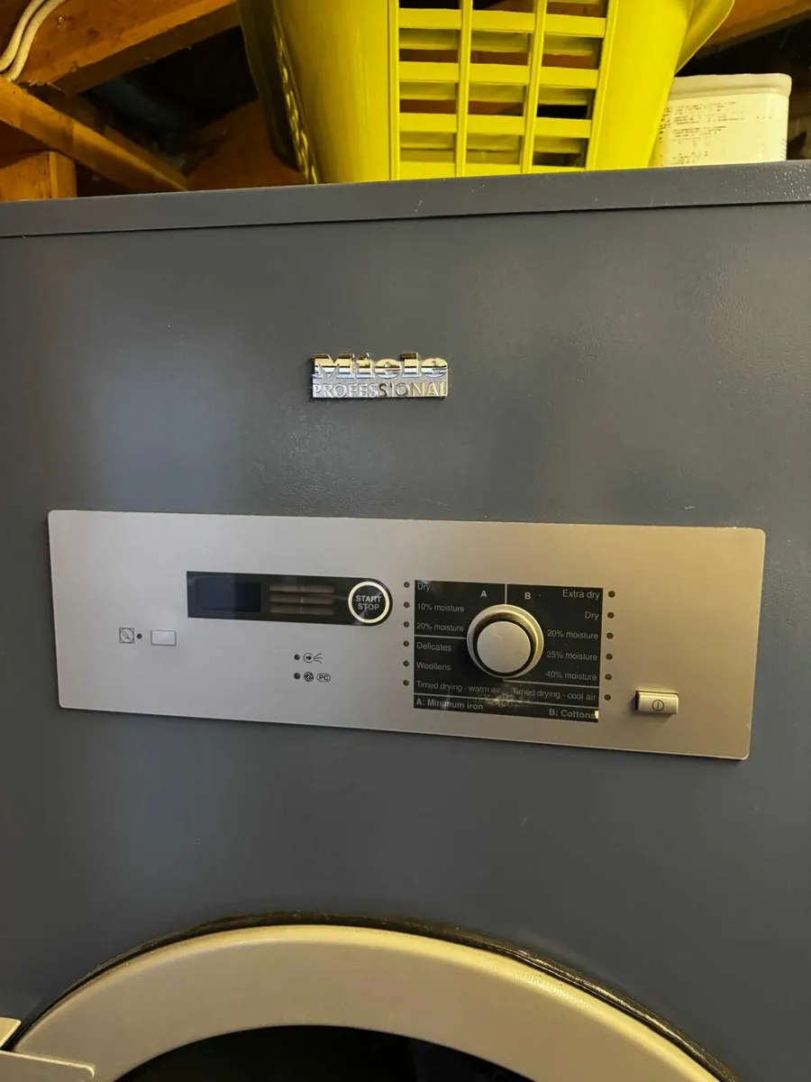 Miele PT 8303 SL EL — commercial electric dryer - Image 2