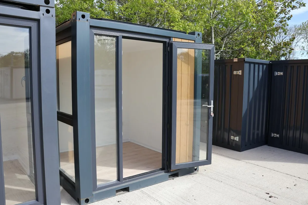 2.2M x 2.2M Home Office - Image 4