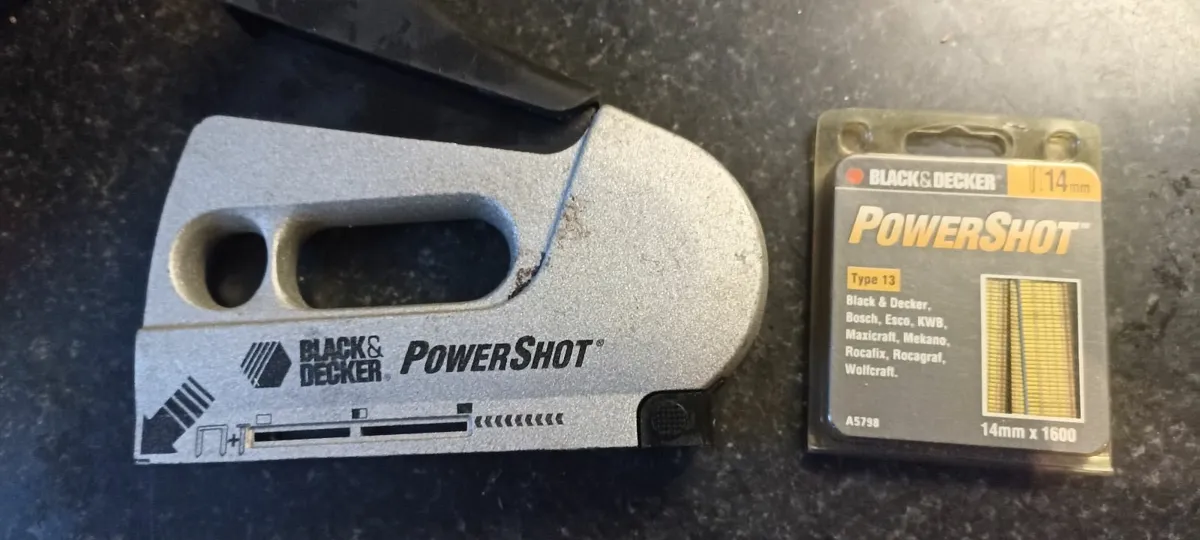 Black & Decker staple Gun - Image 1