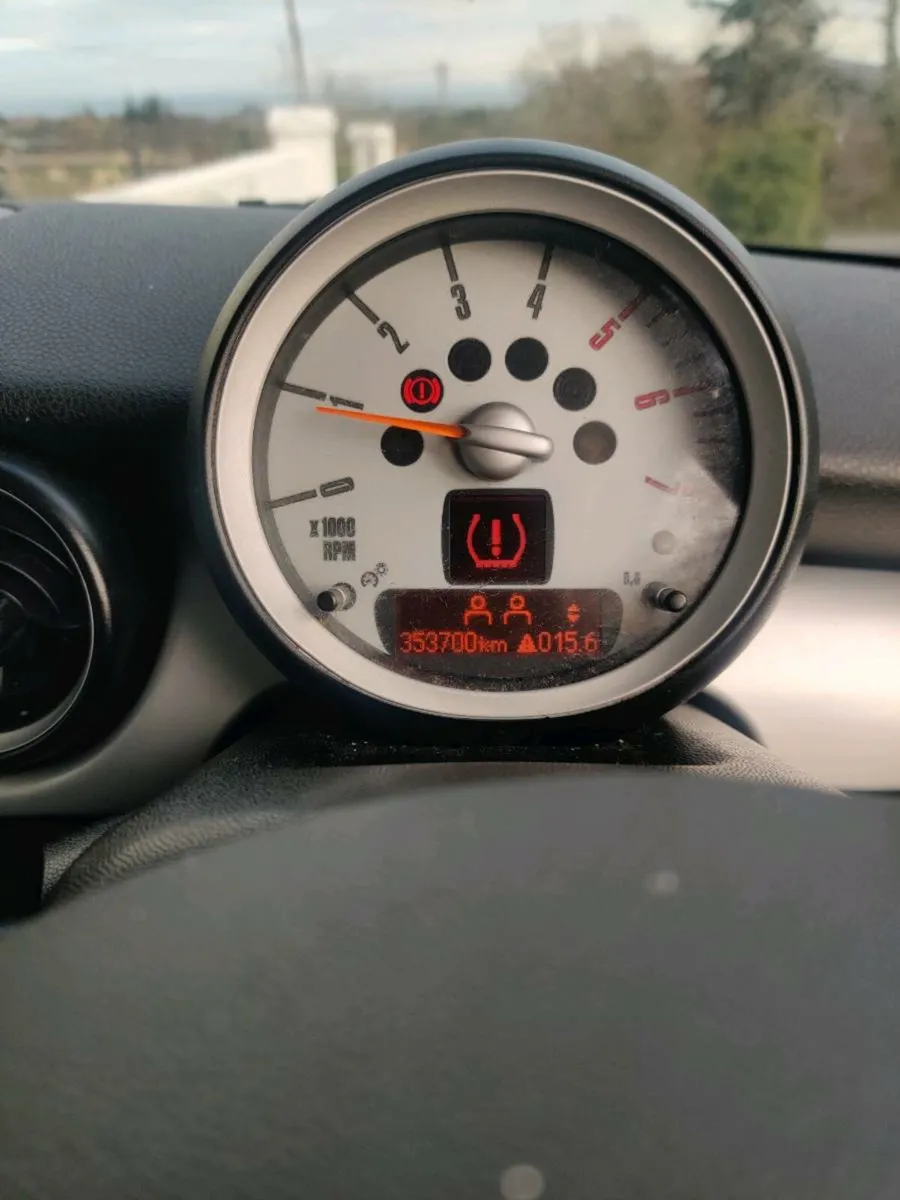 Mini One Diesel - Image 4