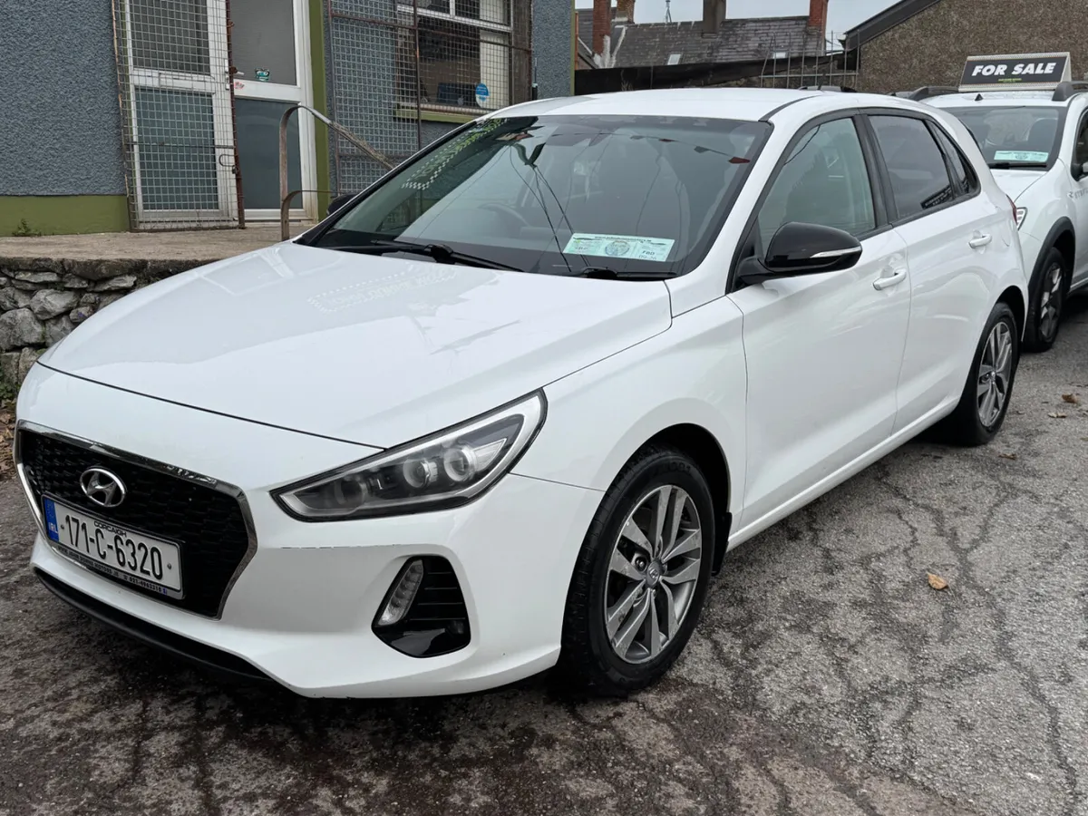 Hyundai i30 Low mileage Diesel deluxe - Image 4