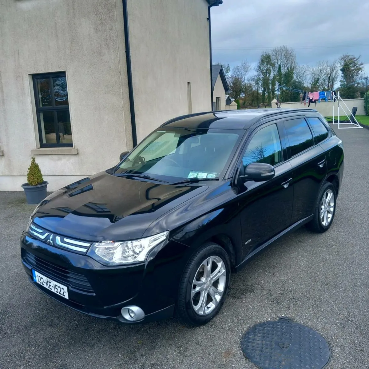 Mitsubishi Outlander 2.2 Diesel 7 Seater - Image 1